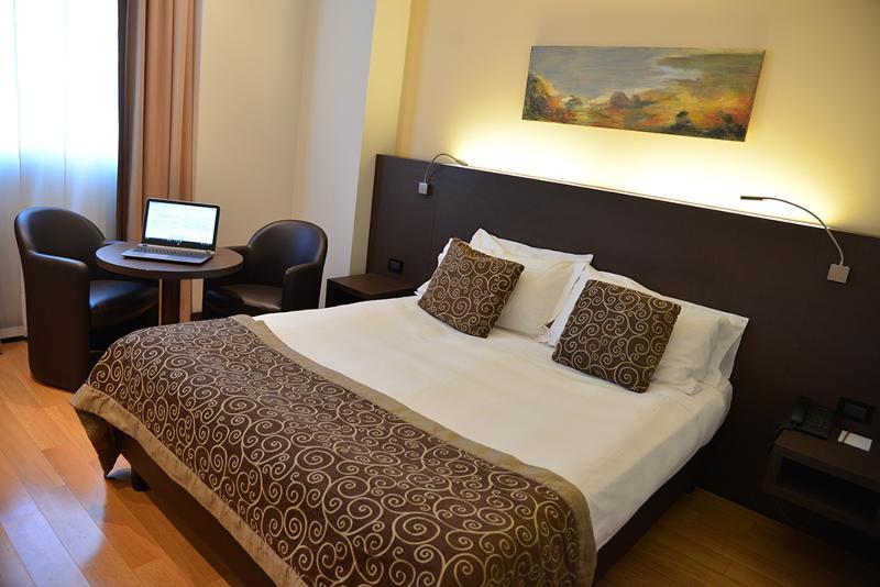 Hotel Diamante Alessandria Kültér fotó